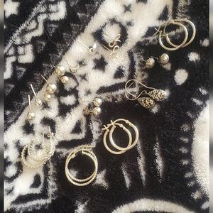 11 pairs of Vintage 925 Silver Hoops and Studs Earring Sets